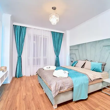 Luxury Vibes Near Iulius Mall *