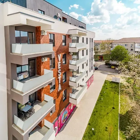 Luxury Vibes Near Iulius Mall Apartment