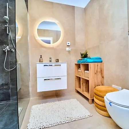 Apartament Luxury Vibes Near Iulius Mall